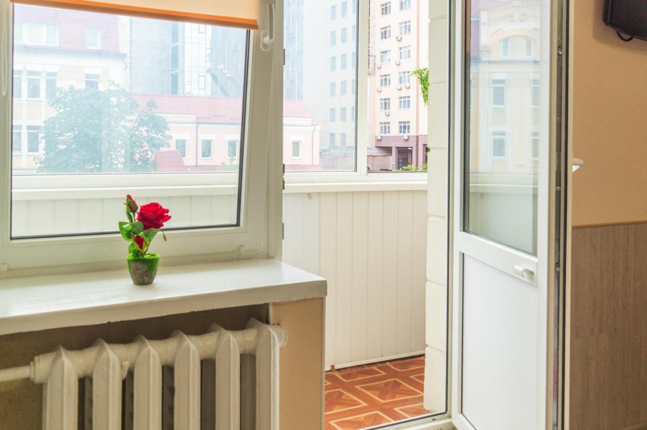 1 комнатная по улице предславинская, 12 Apartment *
