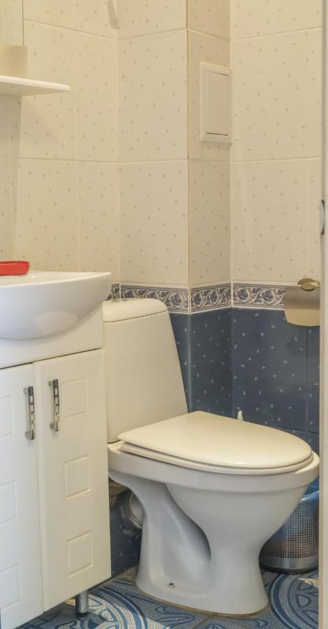 1 комнатная по улице предславинская, 12 * Kyiv